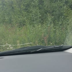 High Country Car & Truck Rental - Cracked windshield 1