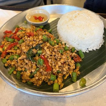 Basil Babe - The OG Basil Stir-Fry (so good)! - Thai Near Me - Ypsilanti, Michigan