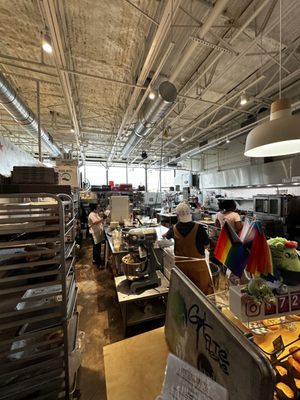 Leftie Lee‘s by null