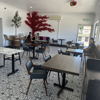 Mas Cafecito coffee - Seating area - Coffee & Tea Near Me - Baldwin Park, California