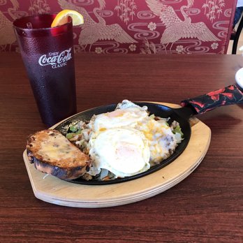 Gabe's Café - Sausage skillet  with hash browns. Sausage gravy and the home made raised toast. Holy cow! It's tasty!! - Cafes Near Me - Frederick, Colorado