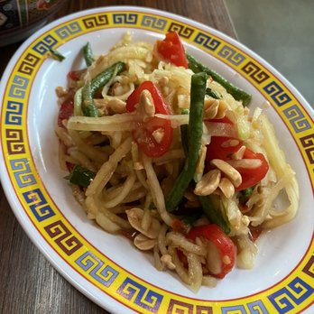 Eem - Papaya Salad - Cocktail Bars Near Me - Portland, Oregon