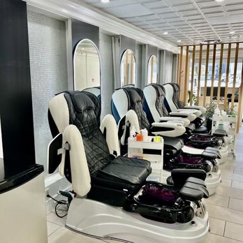 Day Glo - Nail Salons Near Me - Toronto, Ontario