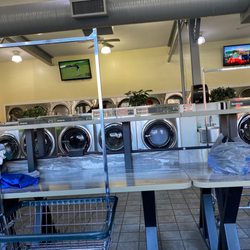 Wash Wearhouse Laundry Center - Clean place