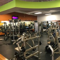 Anytime Fitness - Free weights