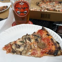 DAN APIZZ’ MAN New Haven Style - Slice and a GFJ