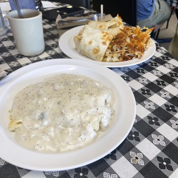 The Pinon Cafe - Piñon Burrito and Biscuits and Gravy - Cafes Near Me - Payson, Arizona