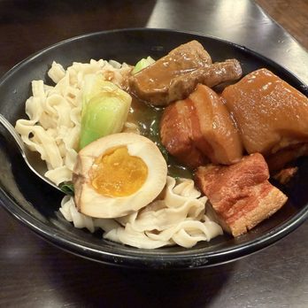 四姐 Special Noodle - Braised Pork Belly over Noodles - Chinese Near Me - Richmond, California 四姐 Special Noodle - Braised Pork Belly over Noodles - Chinese Near Me - Richmond, California