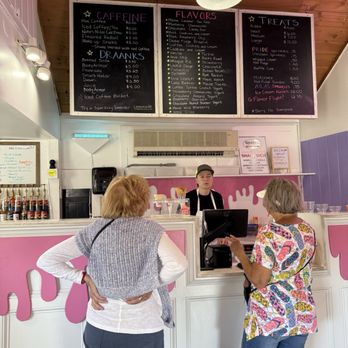 Ayla’s Sweet Wonder - Look at that board of choices! - Ice Cream & Frozen Yogurt Near Me - Ogunquit, Maine