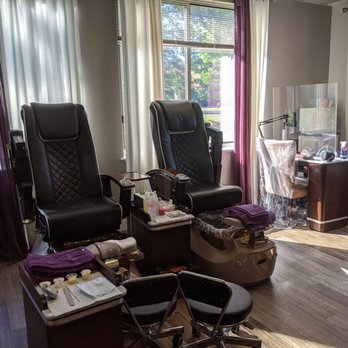 Amenity Esthetics & Day Spa - Pedicure area - Day Spas Near Me - Ashburn, Virginia Amenity Esthetics & Day Spa - Pedicure area - Day Spas Near Me - Ashburn, Virginia