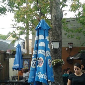 Resi's Bierstube Restaurant - Resi's Beer Garden - German Near Me - Chicago, Illinois Resi's Bierstube Restaurant - Resi's Beer Garden - German Near Me - Chicago, Illinois