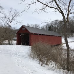 Stevenson Road Covered Bridge - Walked up the hill to get this photo