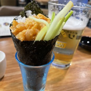 Heemo Sushi - Spicy Scallop Hand Roll - Sushi Bars Near Me - Duarte, California Heemo Sushi - Spicy Scallop Hand Roll - Sushi Bars Near Me - Duarte, California