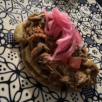 Azul - Panuchos with Cochinita Pibil (amazing) - Mexican Near Me - México, D.F., DIF