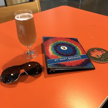 2nd Shift Brewing - Goldie Hawn Blonde - Breweries Near Me - St. Louis, Missouri