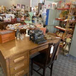 Blue Rooster Antiques