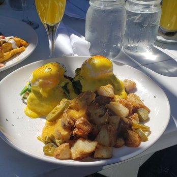 Toast Kitchen & Bar - The Benedict Florentine & Classic plus an omelet - Breakfast & Brunch Near Me - Brea, California