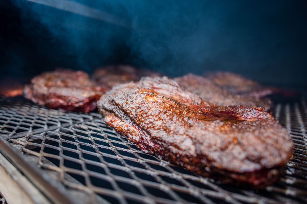 Johnnys Barbeque Logo