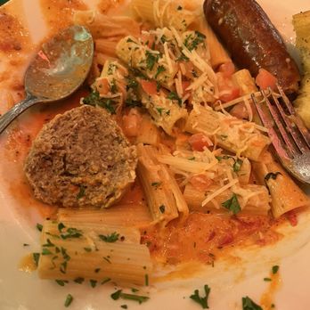 Oregano's - Italian Near Me - Scottsdale, Arizona