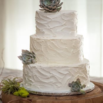 Sifted by Cyndi - Rustic cake wedding cake - Desserts Near Me Sifted by Cyndi - Rustic cake wedding cake - Desserts Near Me