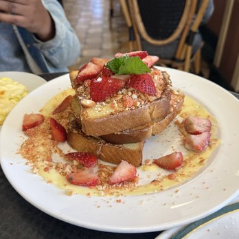Fitzwater Cafe - Strawberry shortcake French toast - Breakfast & Brunch Near Me - Philadelphia, Pennsylvania Fitzwater Cafe - Strawberry shortcake French toast - Breakfast & Brunch Near Me - Philadelphia, Pennsylvania