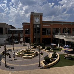 Short Pump Town Center