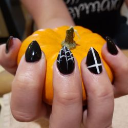 Luxury Nail and Spa