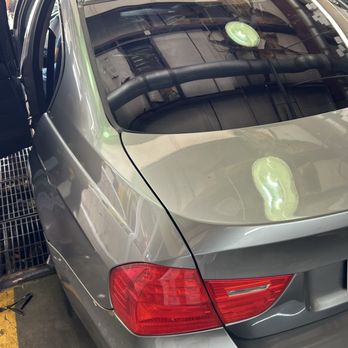 GT Windows Tint - Tint getting installed - Car Window Tinting Near Me - Nashville, Tennessee GT Windows Tint - Tint getting installed - Car Window Tinting Near Me - Nashville, Tennessee