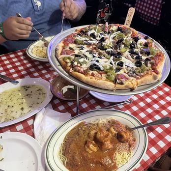 Tarantino's Pizzeria - Pizza Near Me - Pasadena, California