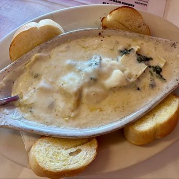Joe’s Italian Restaurant - Spinach Artichoke dip is a must! - Italian Near Me - Lake Jackson, Texas