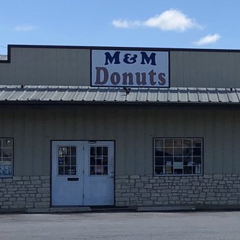 M & M Donut - the front of the building - Donuts Near Me - Llano, Texas M & M Donut - the front of the building - Donuts Near Me - Llano, Texas