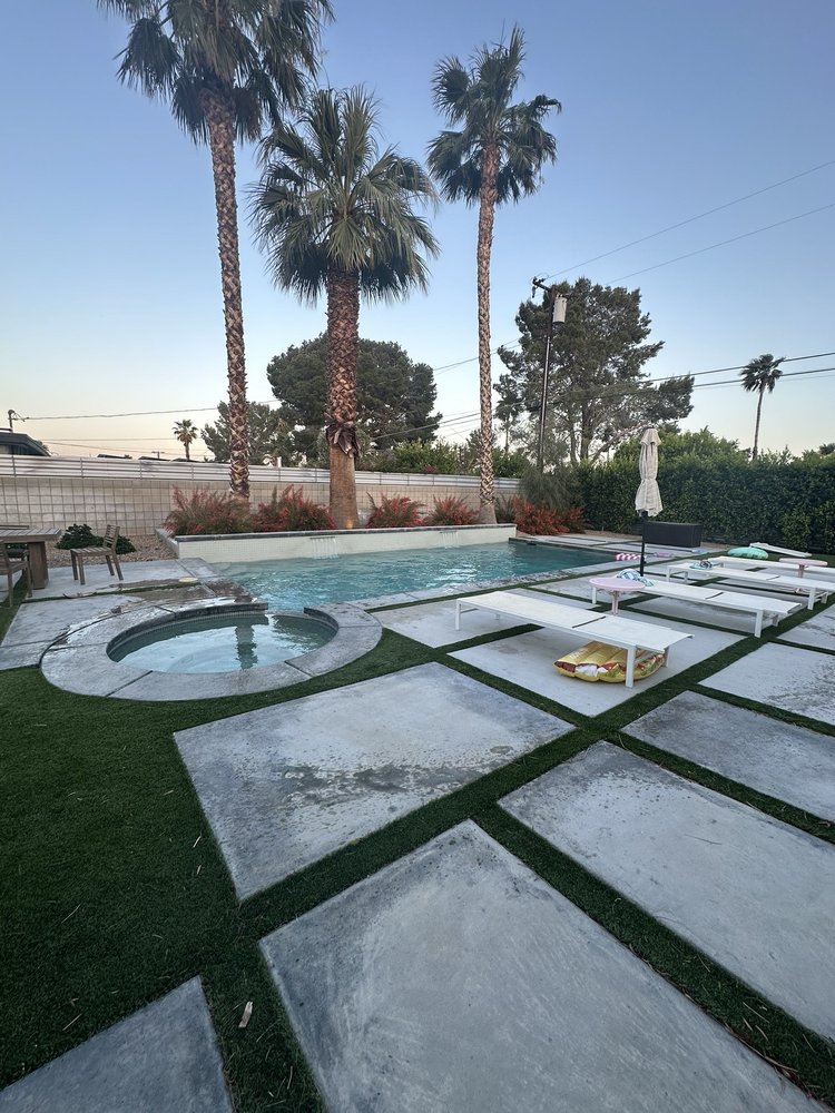 SUNNY DAYS VACATION RENTALS Updated October 2024 11 Photos & 11