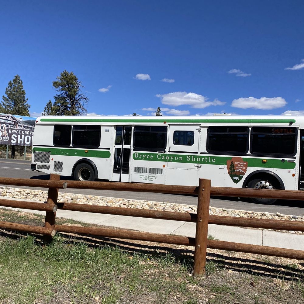 Bryce Canyon National Park - Regular shuttle bus service allows you to keep your car parked. - Parks Near Me Bryce Canyon National Park - Regular shuttle bus service allows you to keep your car parked. - Parks Near Me
