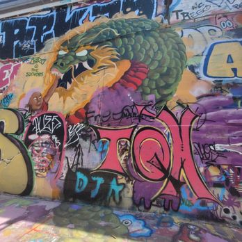 Graffiti Alley - Local Flavor Near Me - Baltimore, Maryland
