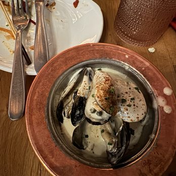 AMBAR Restaurant, Capitol Hill - Drunken mussels - Modern European Near Me - Washington, DC, District of Columbia AMBAR Restaurant, Capitol Hill - Drunken mussels - Modern European Near Me - Washington, DC, District of Columbia