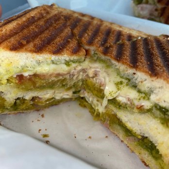 Eggholic - Indian Street Food - Ambavadi Amdavadi Touch Sandwich - Indian Near Me - Schaumburg, Illinois Eggholic - Indian Street Food - Ambavadi Amdavadi Touch Sandwich - Indian Near Me - Schaumburg, Illinois