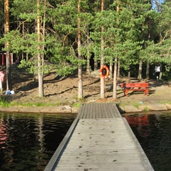 Myllyjärvi - Myllyjärvi, Espoo. Laituri, ei hiekkarantaa.
