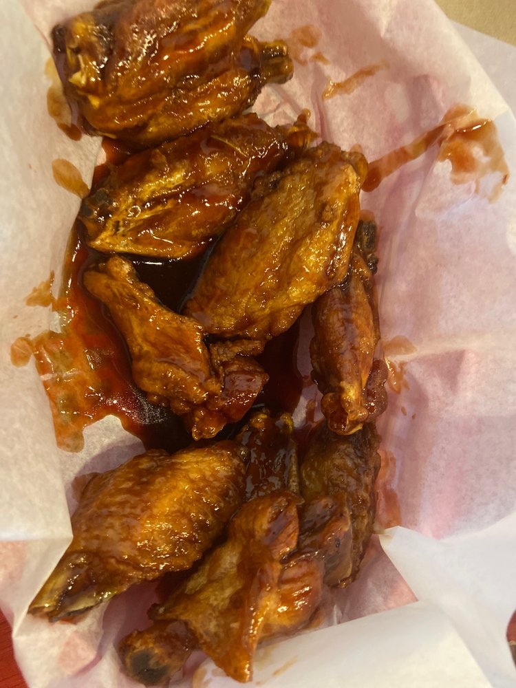WING SHACK FORT COLLINS Updated October 2024 28 Photos & 88 Reviews 1011 S Lemay Ave