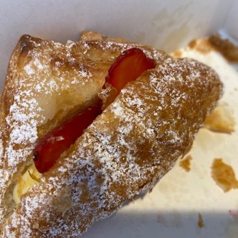 Cream Pan - Strawberry Croissant - Bakeries Near Me - Tustin, California
