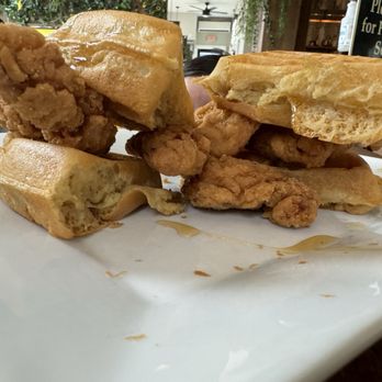Rise N Shine  - Chicken N Waffle - Breakfast & Brunch Near Me - Syracuse, New York