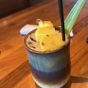 Lazy Dog Restaurant & Bar - Rum barrel punch - New American Near Me - Plano, Texas