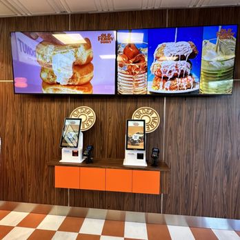 Old Ferry Donut - the inside of a restaurant - Donuts Near Me - Cerritos, California