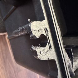 American Airlines - Cosmetic damage on the other hasp. AA is complicit in baggage theft by spurious employees