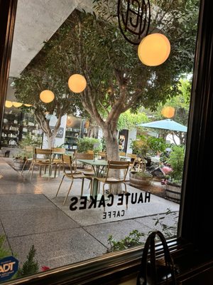 Haute Cakes Caffe by null