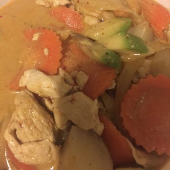 Thai Terminal - Massaman curry with avocado and chicken entree. - Thai Near Me - New York, New York Thai Terminal - Massaman curry with avocado and chicken entree. - Thai Near Me - New York, New York