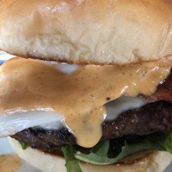 The Whiskey - The whiskey burger - American Near Me - Orlando, Florida