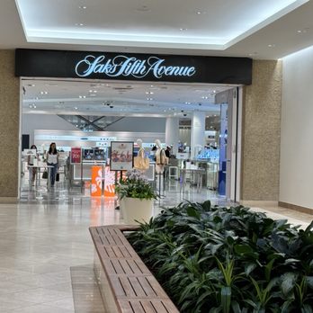 South Coast Plaza - Shopping Centers Near Me - Costa Mesa, California