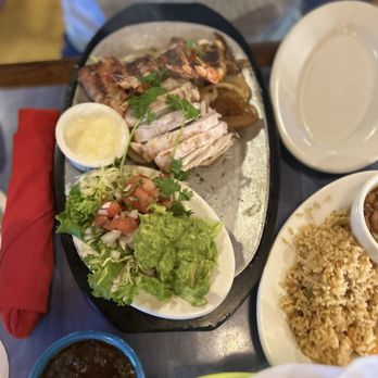 Pappasitos Cantina - Hatch chile fajita plate - Tex-Mex Near Me - Austin, Texas Pappasitos Cantina - Hatch chile fajita plate - Tex-Mex Near Me - Austin, Texas