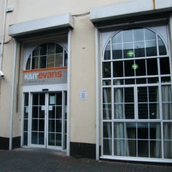 Evans Art Supplies - Shop Front