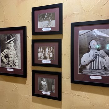 LaRosa's Pizza Middletown - Old family pictures on wall - Pizza Near Me - Middletown, Ohio